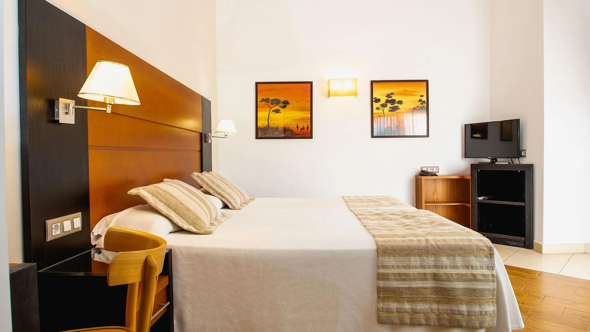 ****  Miraflor Suites Hotel Playa del Ingles  Spain